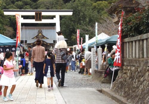 氏子とは　神社　風景　鳥居