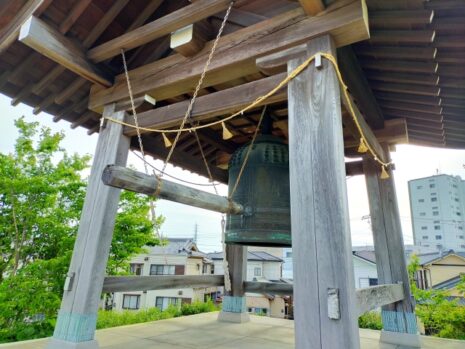 仏閣のしめ縄_仏閣_しめ縄_藁_神社_鐘