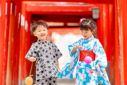 氏子 自治会　氏子集団　浴衣　甚平　子供　神社
