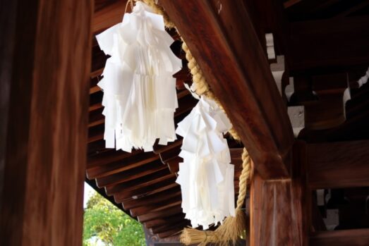 紙垂 しめ縄 藁 神社