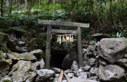しめ縄 　藁　神社　　風景　鳥居　