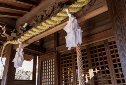紙垂の意味_神社_しめ縄_細い締め縄_