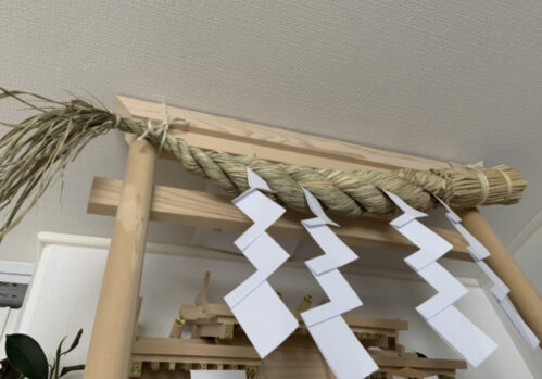 しめ縄_神棚_紙垂