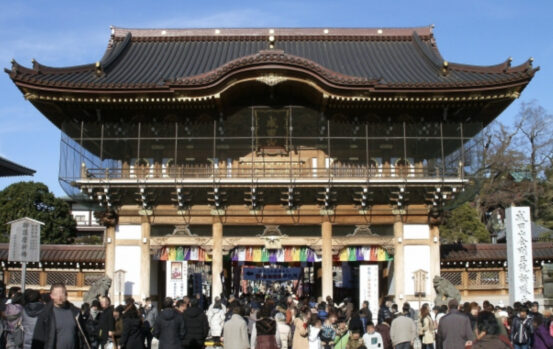 しめ縄のある神社_紙垂_藁_お参り