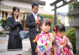 七五三　参拝　神社　お参り