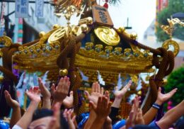 氏子　氏神様　お祭り　お神輿