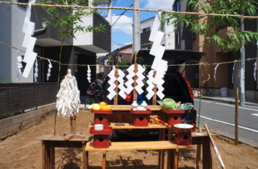 地鎮祭_しめ縄_紙垂